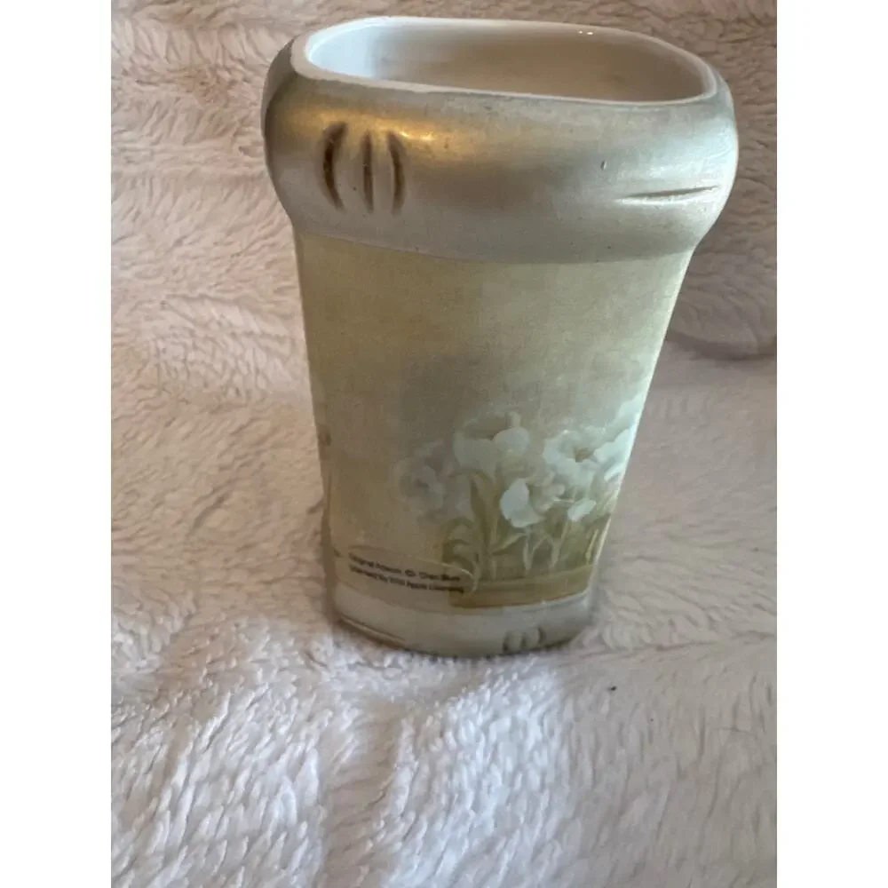 Croscill Asian Floral Bath Tumbler Toothbrush Holder Beige Ceramic
